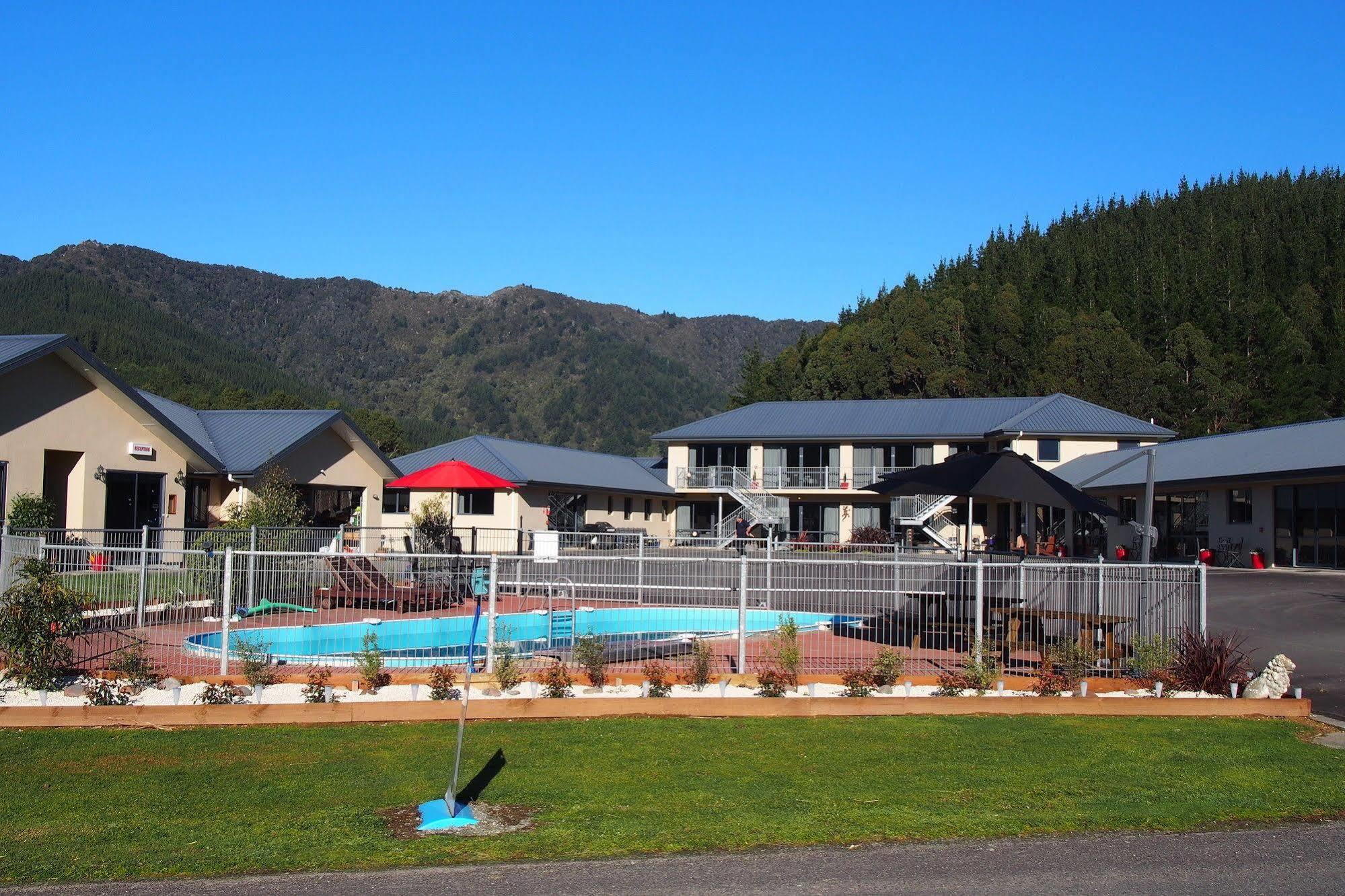 Linkwater Motel&Backpackers Exterior foto